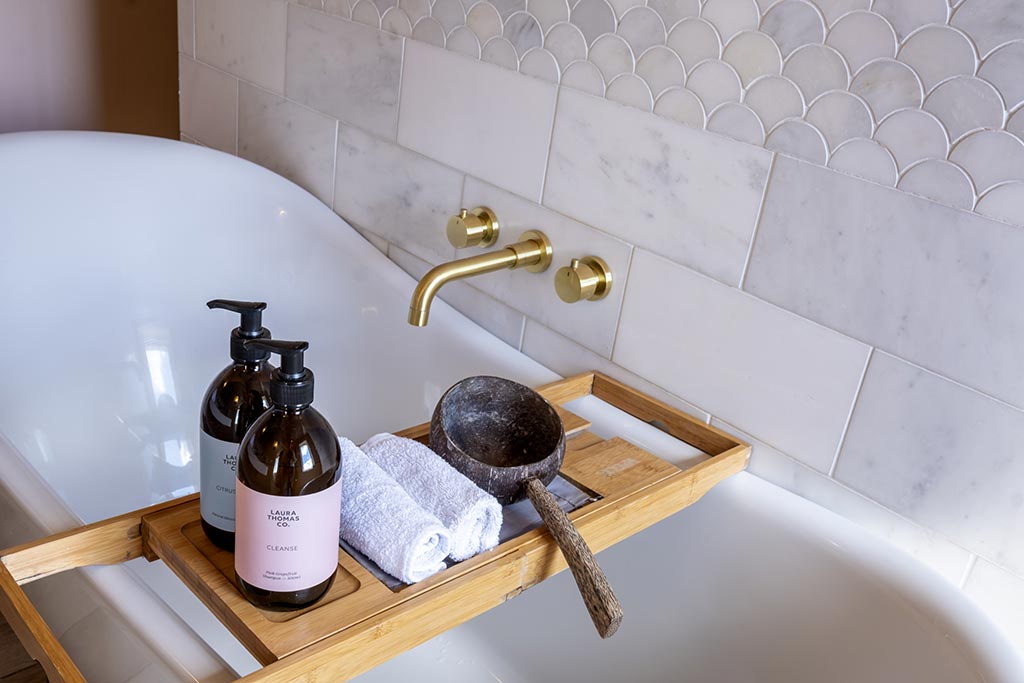 Bathroom fittings and finishes